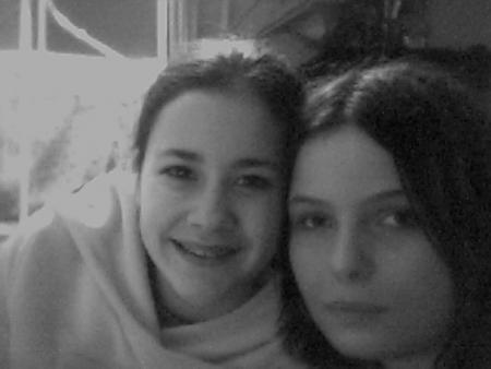 moi et ma meilleure amie ke j'adore grave !!!!!!